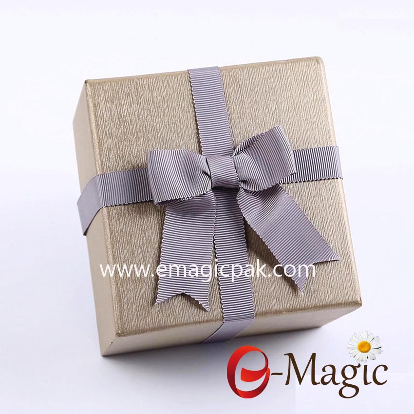 PB-003 Pre Made Christmas Elastic Gift Box Ribbon Bow Curly Gift Wrap Pull Bows