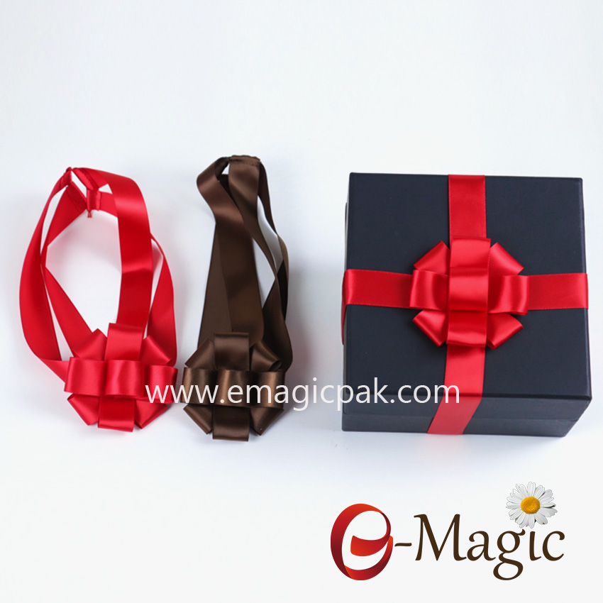 Packing Design-019   Pre-tied red gift box ribbon bows with Elast backs